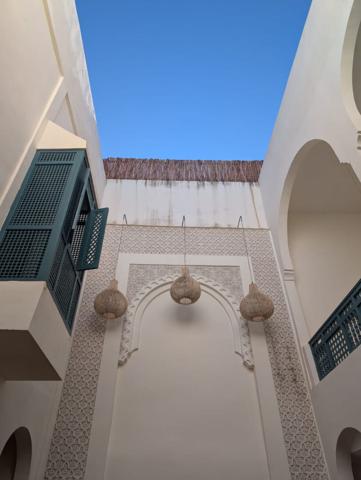 A vendre Superbe Riad 230 m2 au sol de 8 chambres à Zaouia Abassia - Marrakech