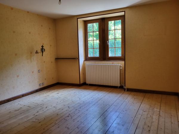 Arlay (39140) Maison de Village. ARLAY