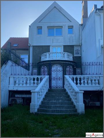Maison à BOULOGNE-SUR-MER, 62200 - 9 pièces 236m²