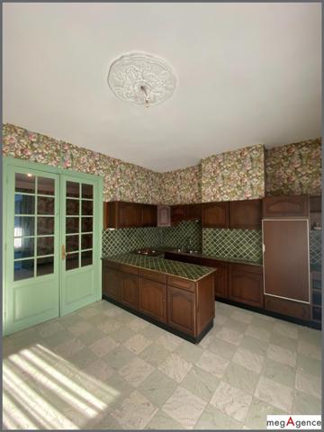 Maison à BOULOGNE-SUR-MER, 62200 - 9 pièces 236m²