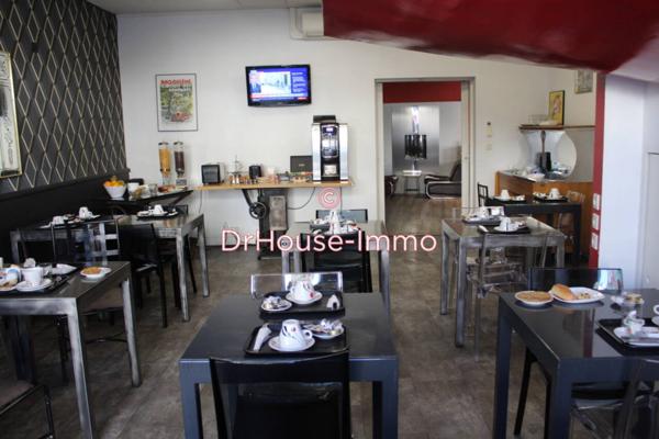 Commerce à vendre 35 pièces de 980 m²