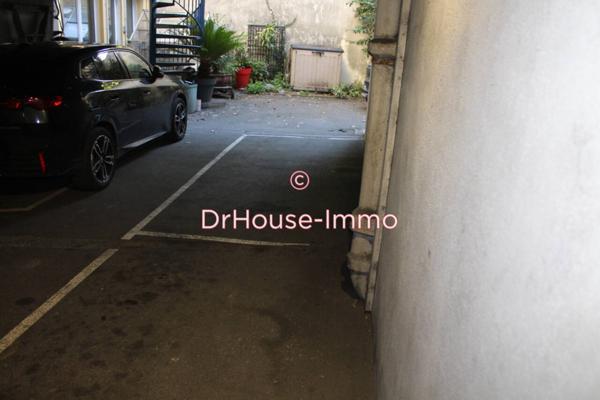 Commerce à vendre 35 pièces de 980 m²