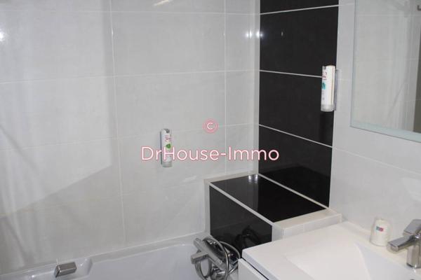 Commerce à vendre 35 pièces de 980 m²