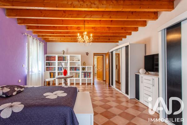 Maison à vendre 10 pièces 359,5 m² Tarascon