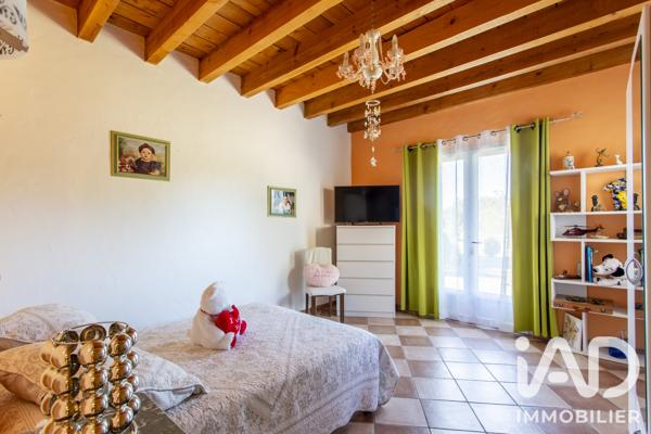 Maison à vendre 10 pièces 359,5 m² Tarascon