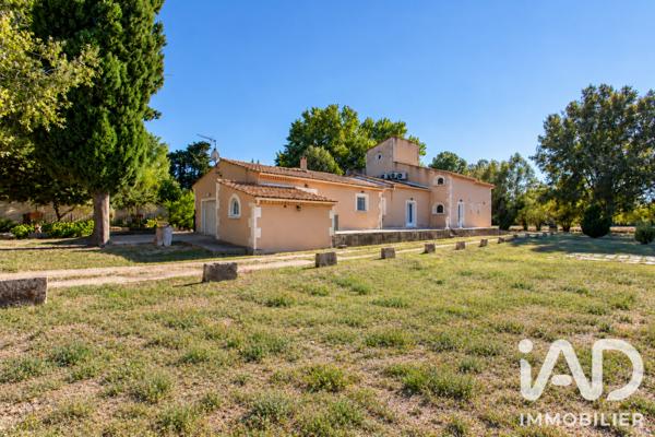Maison à vendre 10 pièces 359,5 m² Tarascon
