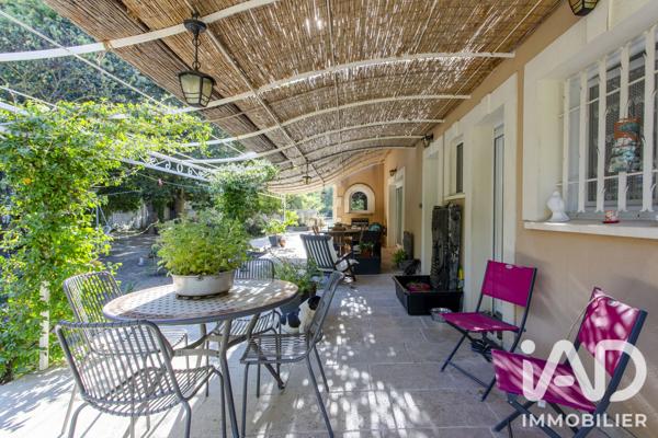 Maison à vendre 10 pièces 359,5 m² Tarascon