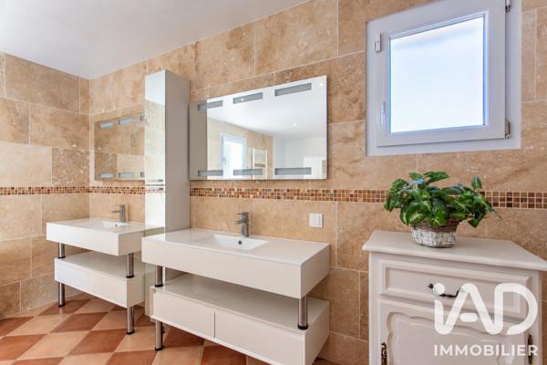 Maison à vendre 10 pièces 359,5 m² Tarascon