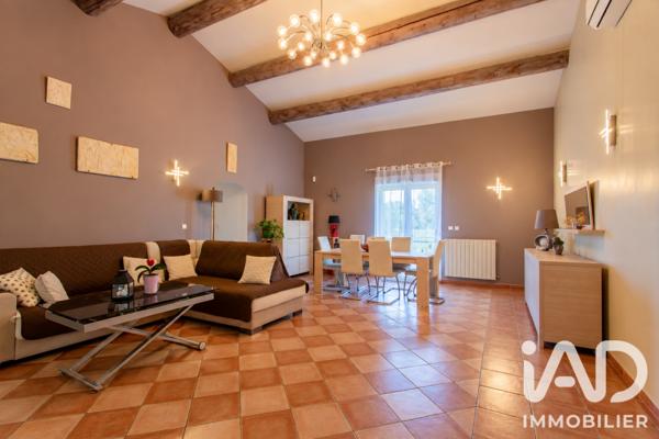 Maison à vendre 10 pièces 359,5 m² Tarascon