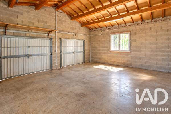 Maison à vendre 10 pièces 359,5 m² Tarascon