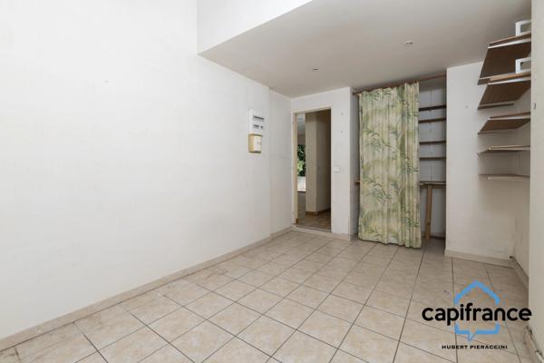 83. Sollies Toucas, maison de 108 m2 sur une parcelle de 338 m2, calme, 4 ch.