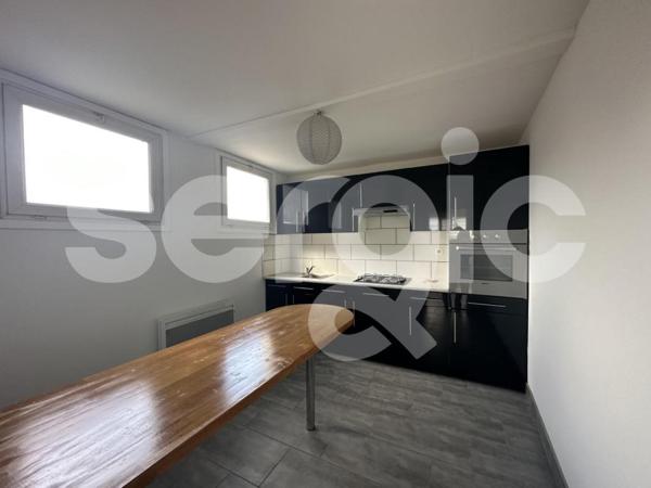 Location 2 Pieces 50 62290 Noeux Les Mines 11 1435 01 0002