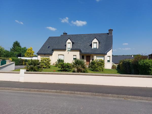 Maison La Bouëxière 146m²