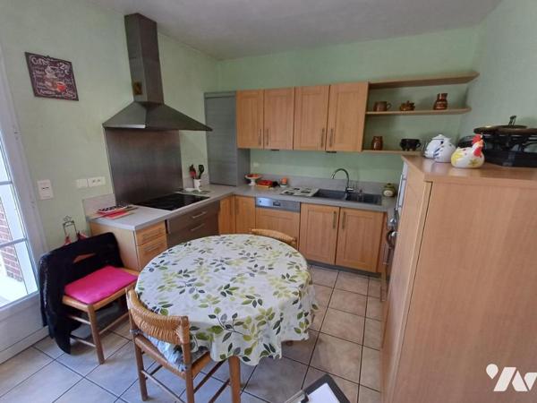 METROPOLE SUD , PROCHE CHU  : Pavillon PLAIN-PIED de 122 m², av 3 GARAGES , sur 640 m²