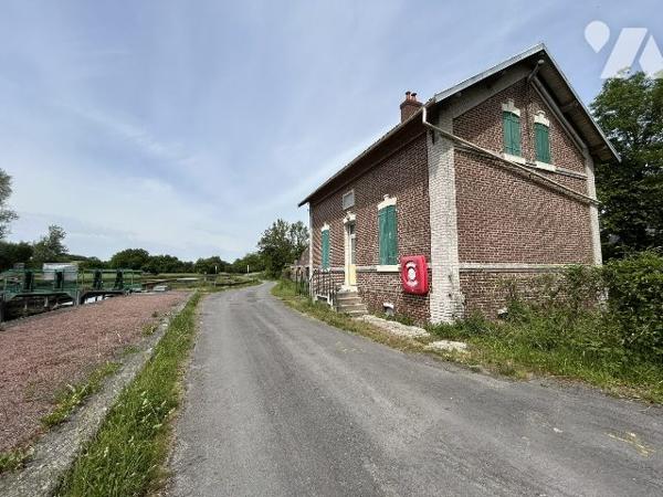 ancienne maison éclusière à rénover