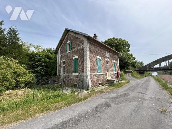 ancienne maison éclusière à rénover