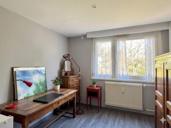 Appartement - 4 pièces - 98 m²