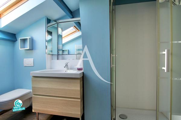 PALAVAS-LES-FLOTS - RIVE DROITE - CHARMANTE MAISON ENTIÈREMENT RÉNOVÉE ET CLIMATISÉE - 86 M2 ENVIRON - ACCES DIRECT AU CANAL - 3 CHAMBRES + MEZZANINE - GARAGE - TERRAIN DE 191 M²