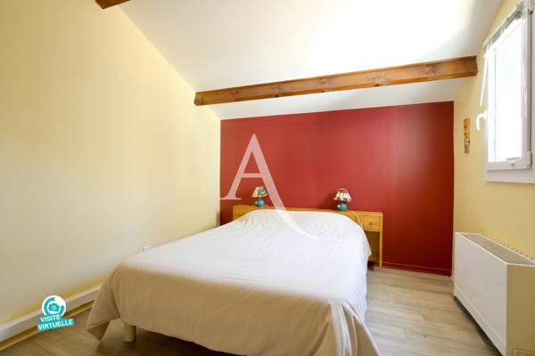 PALAVAS-LES-FLOTS - RIVE DROITE - CHARMANTE MAISON ENTIÈREMENT RÉNOVÉE ET CLIMATISÉE - 86 M2 ENVIRON - ACCES DIRECT AU CANAL - 3 CHAMBRES + MEZZANINE - GARAGE - TERRAIN DE 191 M²