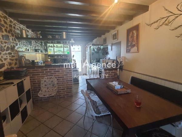 Maison à LA PETITE-MARCHE, 03420 - 6 pièces 149m²