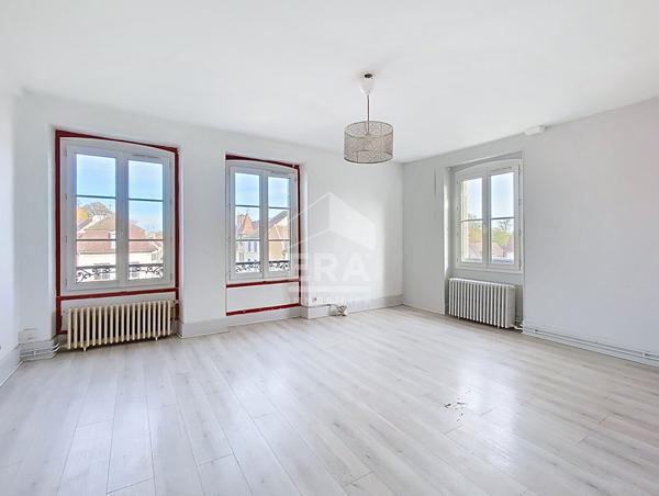 Luzarches  Centre-ville 5 pièces