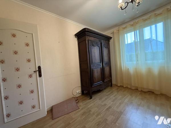 TOURLAVILLE Nouveauté- maison de plain pied bon état général.