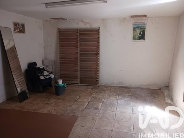 Parking à vendre 225 m² Saint-Secondin