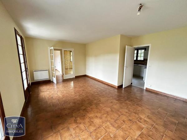 Maison à louer 6 pièces 110.9m² Bretagne-de-Marsan (40280)