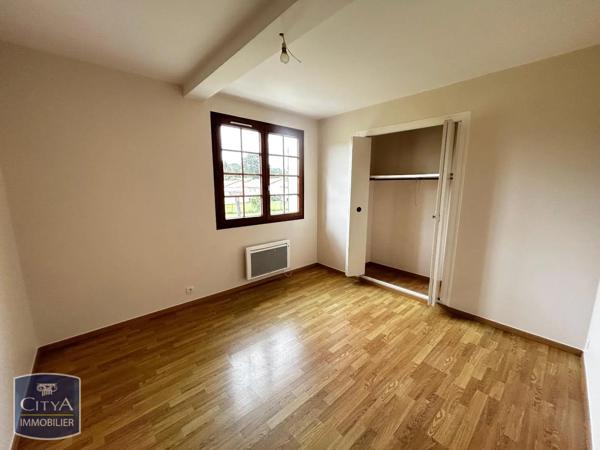 Maison à louer 6 pièces 110.9m² Bretagne-de-Marsan (40280)