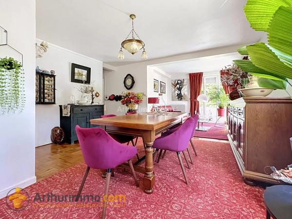 Vente                                                      Appartement
                        
                     6 pièces                      98 m2                     à Reims