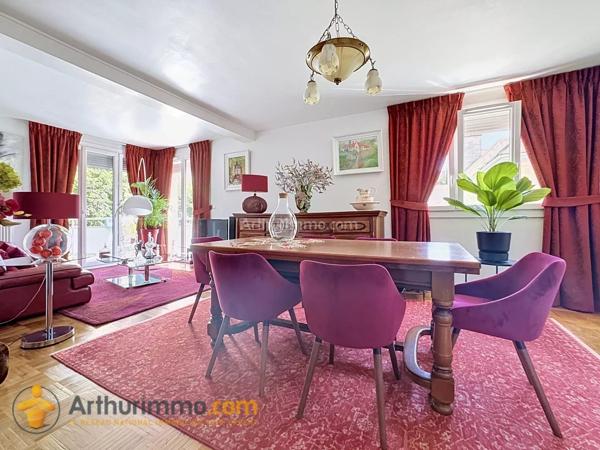 Vente                                                      Appartement
                        
                     6 pièces                      98 m2                     à Reims
