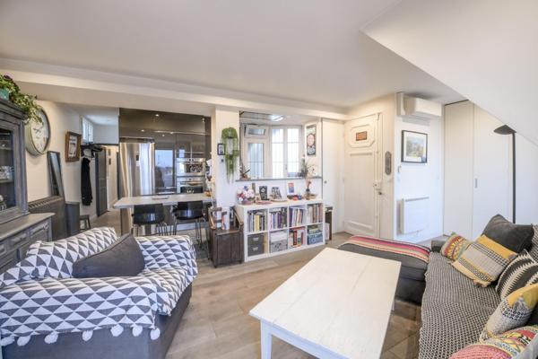 Appartement entièrement rénové avec 2 balcons