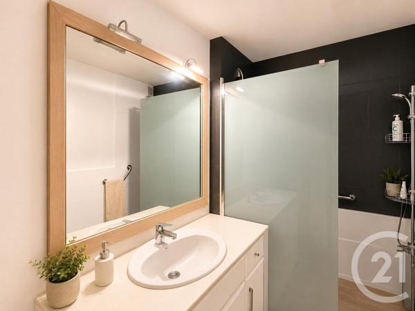 Appartement F3 à vendre  3 pièces - 61,15 m 2   HENDAYE  - 64