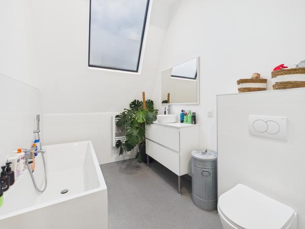 Appartement
         4 pièces
        - 182 m² Exclusivité 279 000 € *