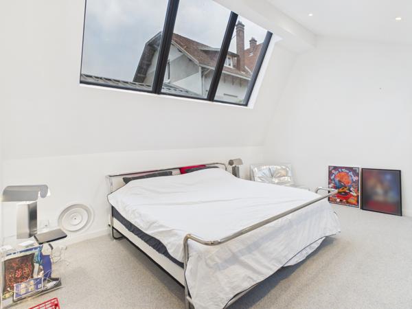 Appartement
         4 pièces
        - 182 m² Exclusivité 279 000 € *