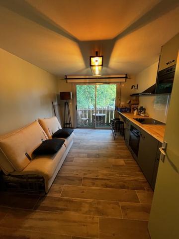 Saint-Georges-de-Didonne (17110) 

STUDIO PROCHE MER ET CENTRE VILLE