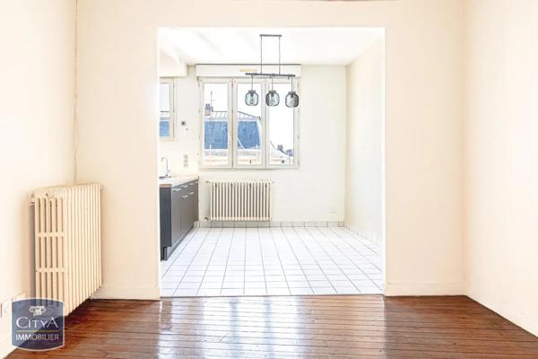 Appartement à louer 3 pièces 74.75m² Angers (49100)
