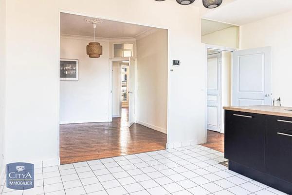 Appartement à louer 3 pièces 74.75m² Angers (49100)