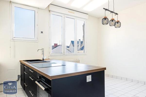 Appartement à louer 3 pièces 74.75m² Angers (49100)