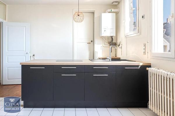 Appartement à louer 3 pièces 74.75m² Angers (49100)