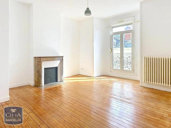 Appartement à louer 3 pièces 74.75m² Angers (49100)