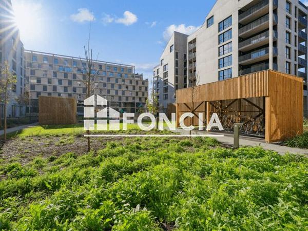 Location Appartement 4 pièces 90.3 m² - 194 / 196 RUE DES QUEYRIES Bordeaux 33100