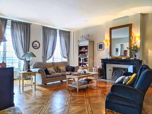 Chateau à vendre à Chamboret (87140) - Haute-Vienne