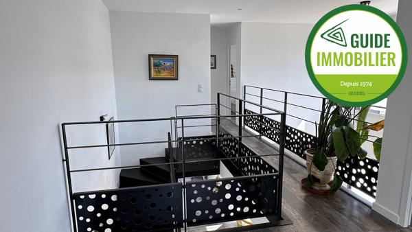 MAISON CONTEMPORAINE AVEC PISCINE A GUIDEL PLAGES