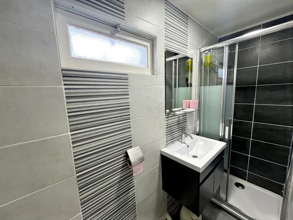 Commerce à vendre à Peyrat-le-Château (87470) - Haute-Vienne