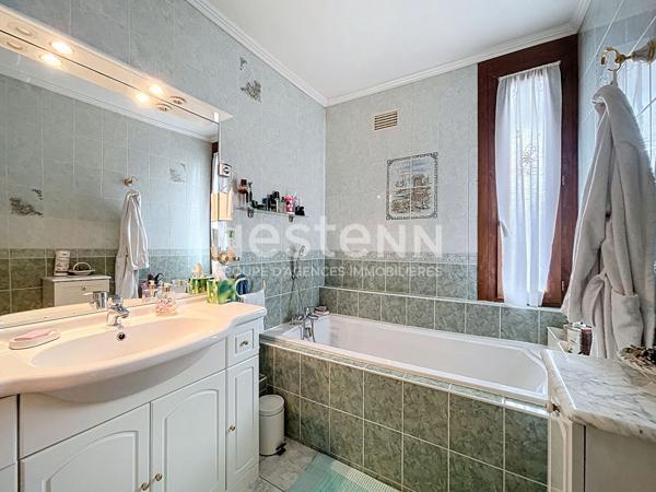 APPARTEMENT A VENDRE RESIDENCE CROIX BLANCHE AU DERNIER ETAGE AVEC BALCON