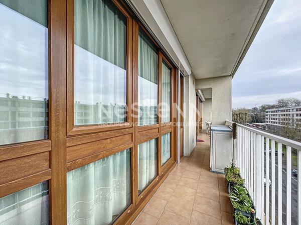 APPARTEMENT A VENDRE RESIDENCE CROIX BLANCHE AU DERNIER ETAGE AVEC BALCON