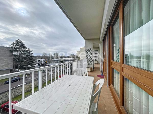 APPARTEMENT A VENDRE RESIDENCE CROIX BLANCHE AU DERNIER ETAGE AVEC BALCON