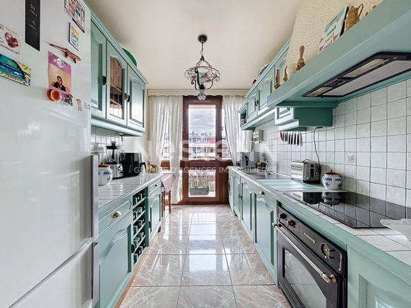 APPARTEMENT A VENDRE RESIDENCE CROIX BLANCHE AU DERNIER ETAGE AVEC BALCON