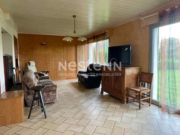 Maison de plain-pied avec 1 hectare de terrain - Proche Questembert centre